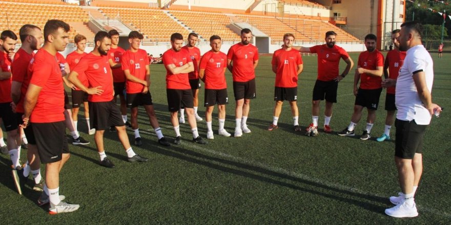 Bağdatspor sezonu Cephanelik Stadı’nda açtı