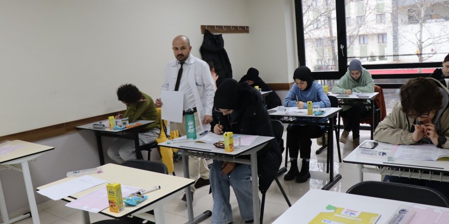 Çınar Akademi’de kabul kurum sınavı gerçekleşti