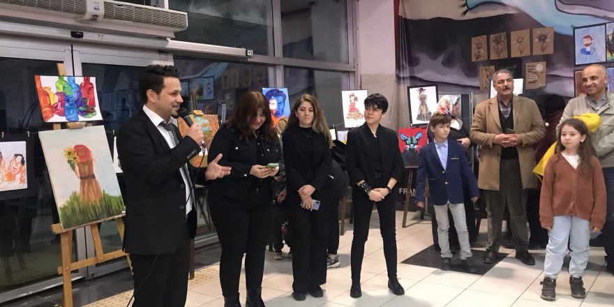 Ressam adaylarının hünerleri sergilendi