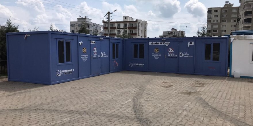 Sınava hazırlanan depremzedelere eğitim konteynerleri