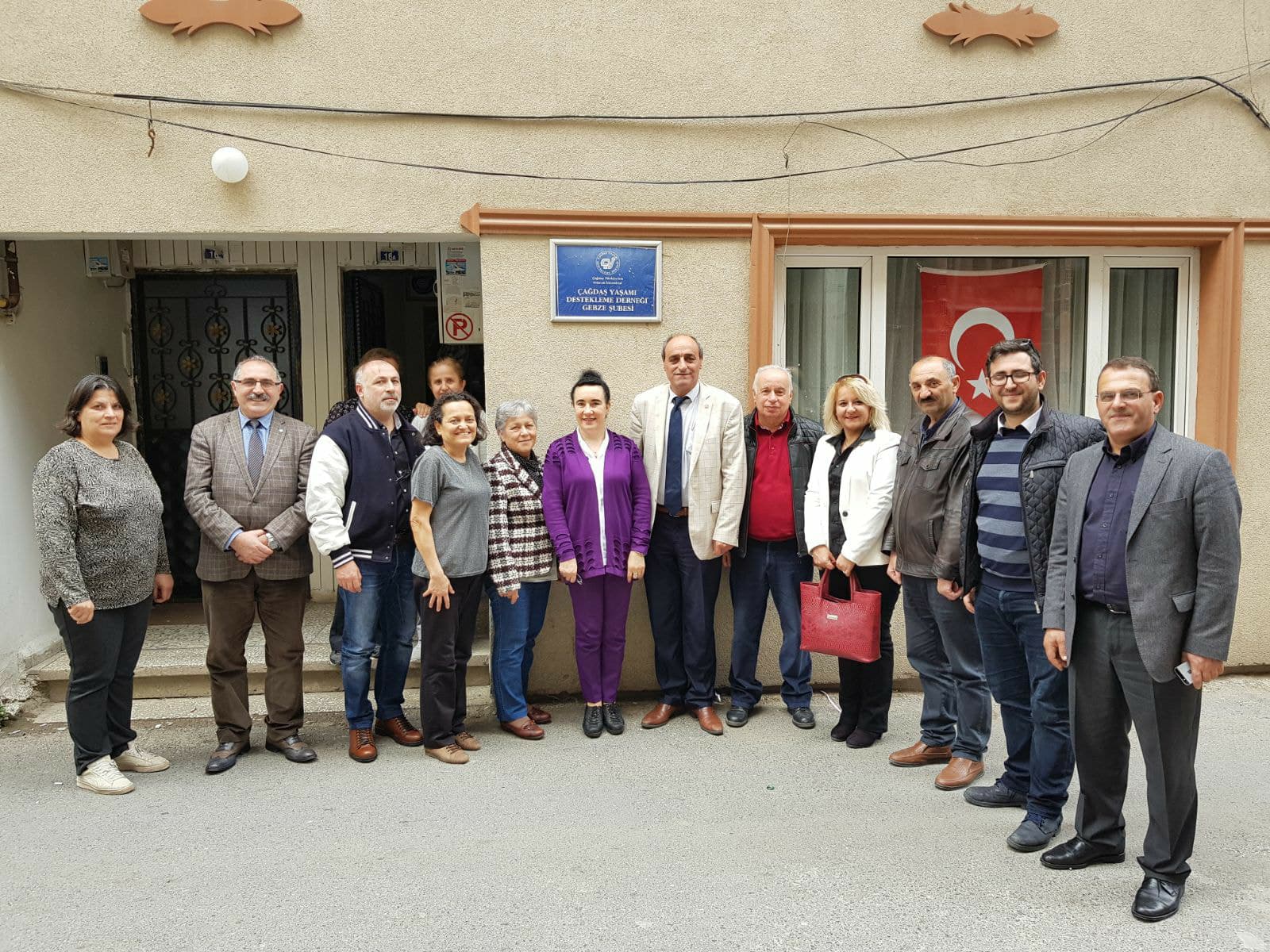 CHP Gebze ÇYDD’ye gitti
