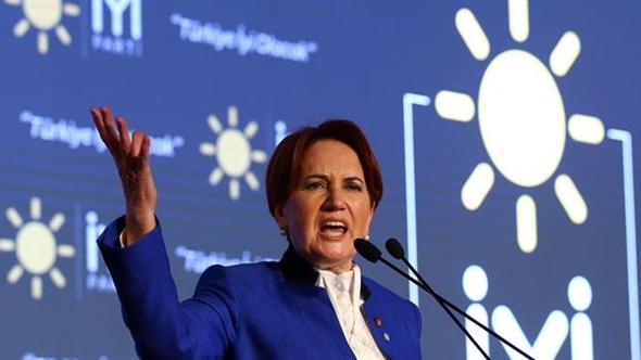 Siyasette sıcak gelişme... Meral Akşener'den çok önemli Abdullah Gül çıkışı