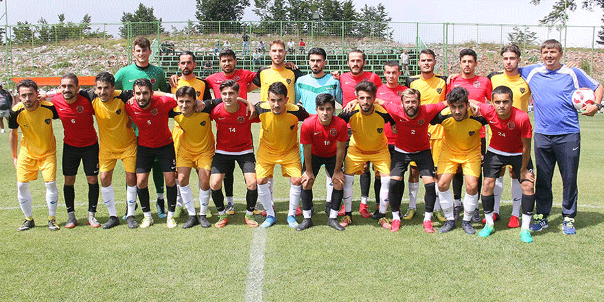 Gölcükspor ilk maçını kazandı:3-0