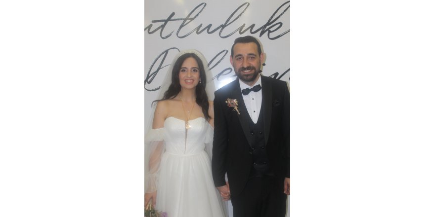 Ezgi ile Deniz dünya evinde