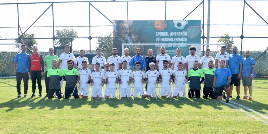 Ampute Milli Futbol Takımı'nın Kocaeli kampı başladı
