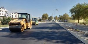 Atatürk Caddesi’ne 11 bin ton asfalt seriliyor