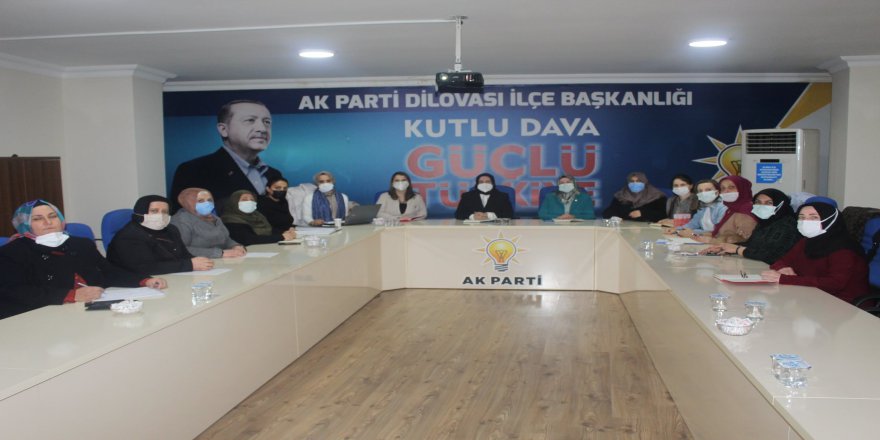 akp-dilovasi-kadin-kollari-1.jpg
