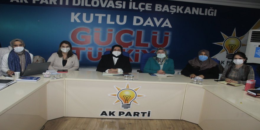 akp-dilovasi-kadin-kollari-3.jpg