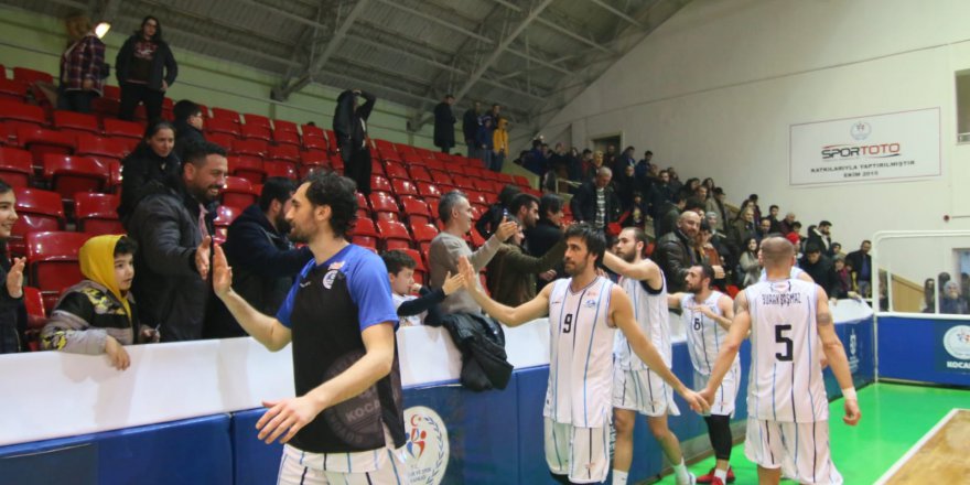 kagitspor-emin-adimlarla-sampiyonluga-(3).jpeg